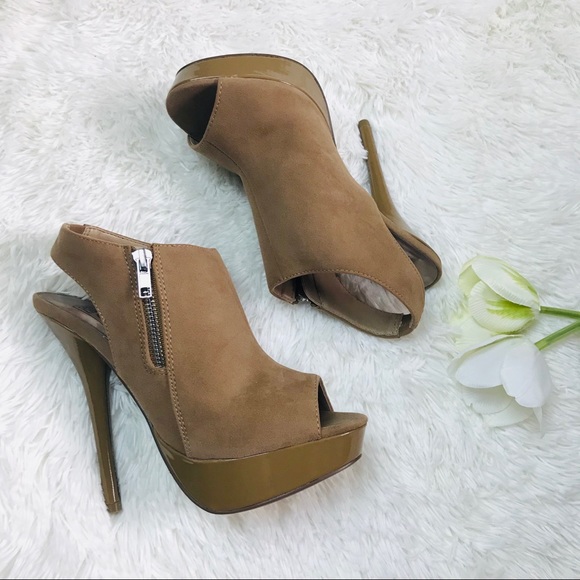 Peep toe camel booties - Picture 2 of 5